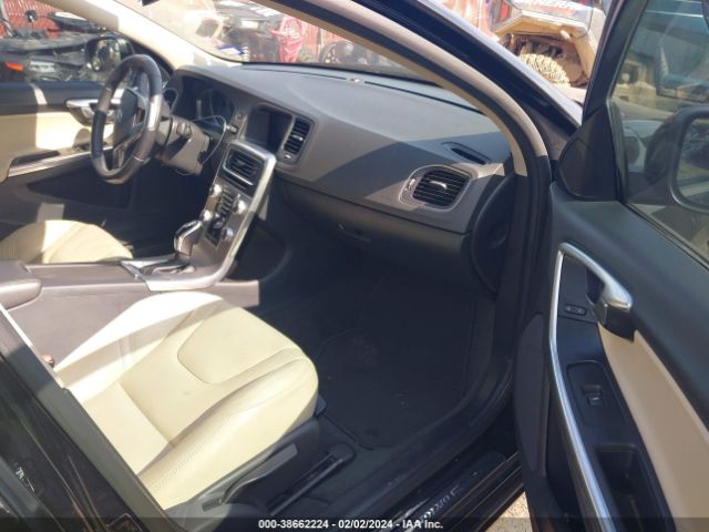 YV126MFL8H2434399 Volvo S60 T5 Dynamic