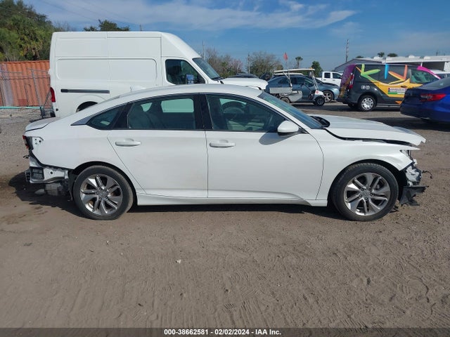 Honda ACCORD LX 2018 1HGCV1F12JA180793 Image 13