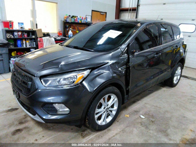 Ford ESCAPE SE 2017 1FMCU9G91HUC52950 Image 2