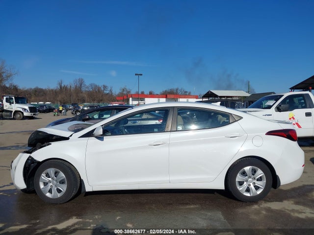 Hyundai ELANTRA SE 2016 5NPDH4AE2GH715158 Image 15