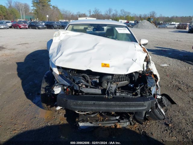 1VWAT7A38FC086269 Volkswagen PASSAT S