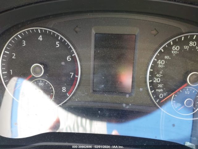 1VWAT7A38FC086269 Volkswagen PASSAT S