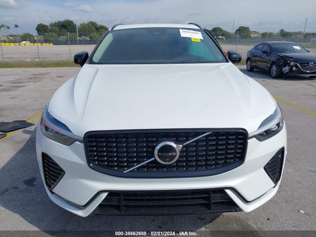 2024 VOLVO XC60 B5 ULTIMATE DARK THEME VIN: YV4L12RM4R1820288