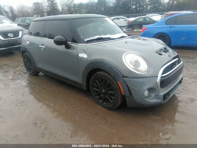 2015 MINI HARDTOP WMWXP7C5XFT740556 Photo 0