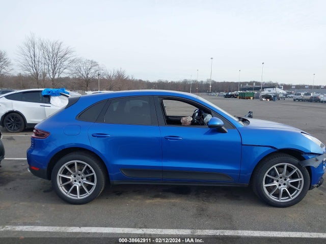 Porsche Macan 2018 WP1AA2A58JLB01308 Image 13