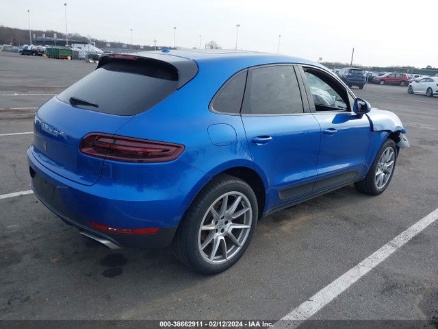 2018 PORSCHE MACAN WP1AA2A58JLB01308 Photo 3