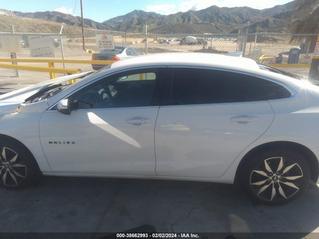 Chevrolet MALIBU LT 2018 1G1ZD5ST7JF281026 Image 15