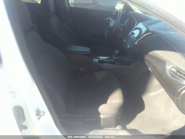 Chevrolet MALIBU LT 2018 1G1ZD5ST7JF281026 Image 5