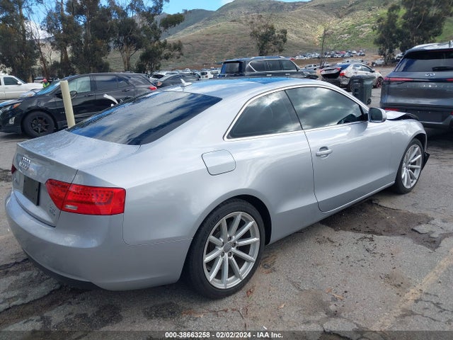 Audi A5 2.0t Premium 2015 WAUCFAFR9FA049642 Image 4