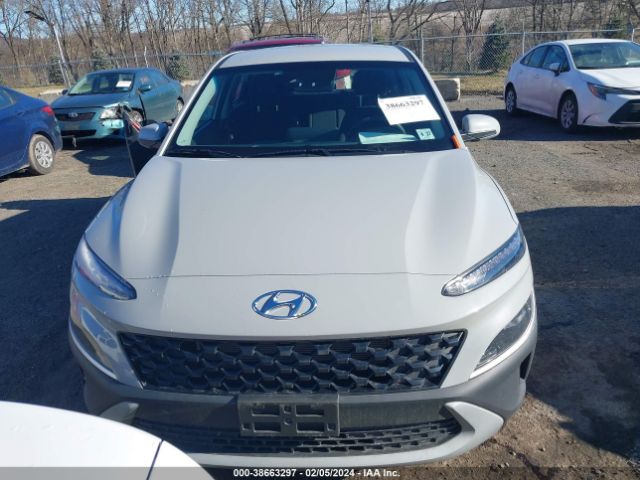 KM8K2CAB0NU888958 Hyundai Kona Se