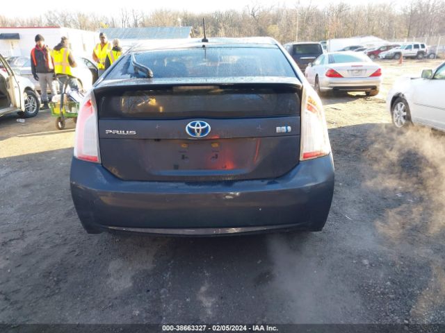JTDKN3DU0E1787557 Toyota Prius Three