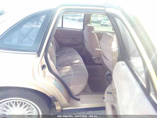 1992 FORD CROWN VICTORIA LX VIN: 2FACP74W8NX170380