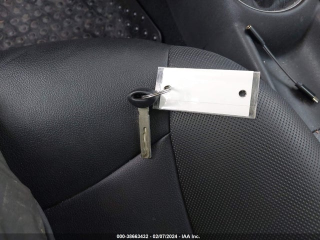 2012 MINI COOPER WMWSU3C5XCT263554 Photo 10