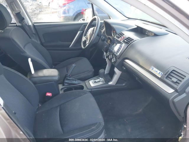 Subaru Forester 2.5i Premium 2015 JF2SJADC8FH517896 Image 5