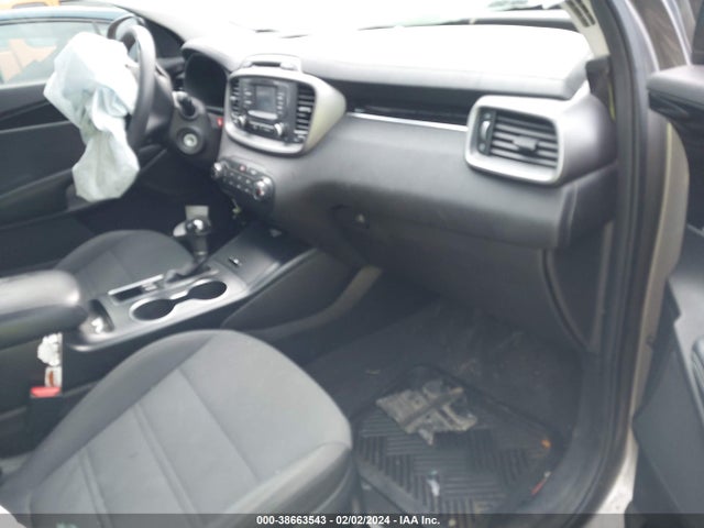KIA Sorento 2.4l Lx 2016 5XYPG4A34GG012263 Image 5