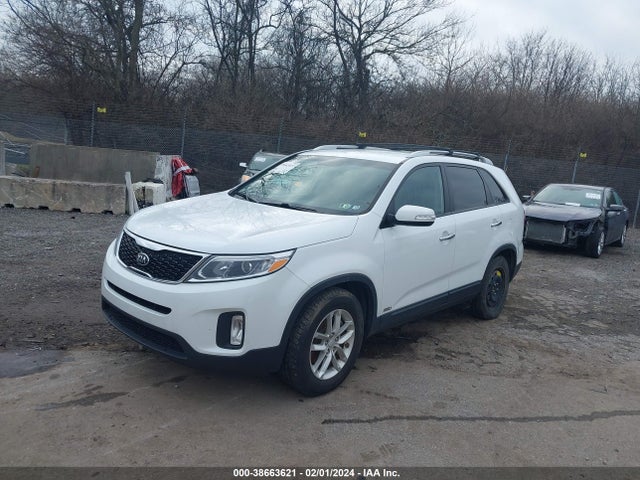 KIA Sorento Lx V6 2014 5XYKTDA74EG474263 Image 2