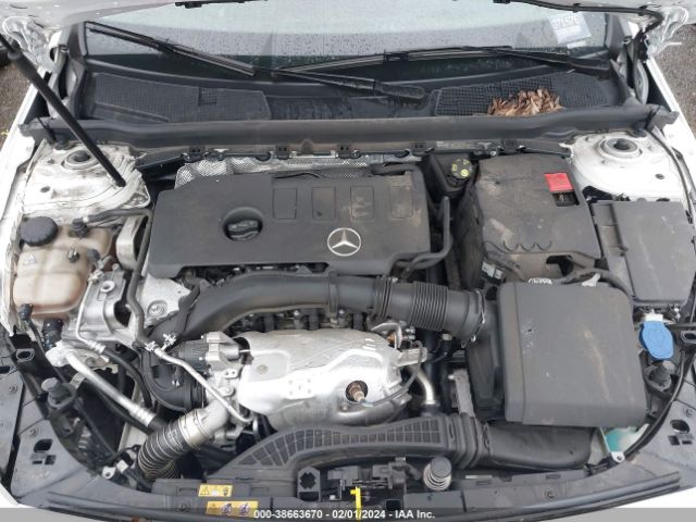 WDD3G4FB2KW019714 Mercedes-Benz A 220 4matic