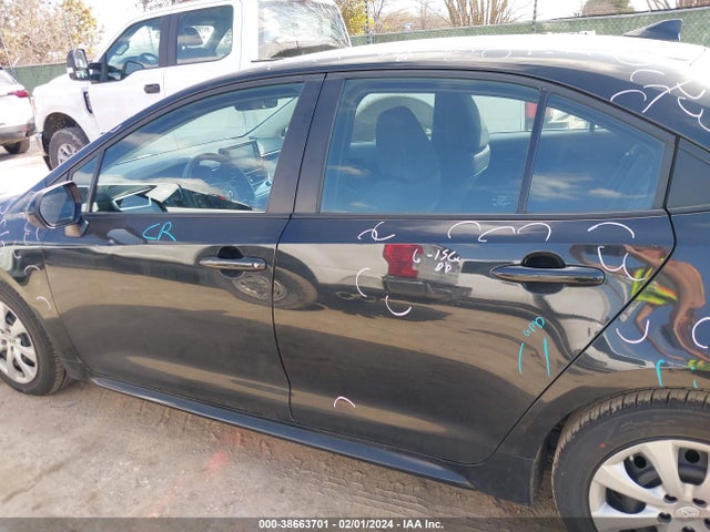 2022 TOYOTA COROLLA LE VIN: 5YFEPMAE3NP359388