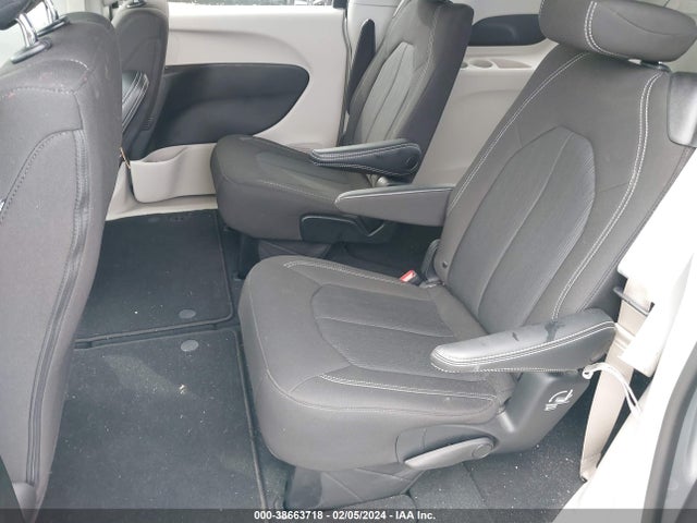 2C4RC1CG0PR595977 Chrysler Voyager Lx