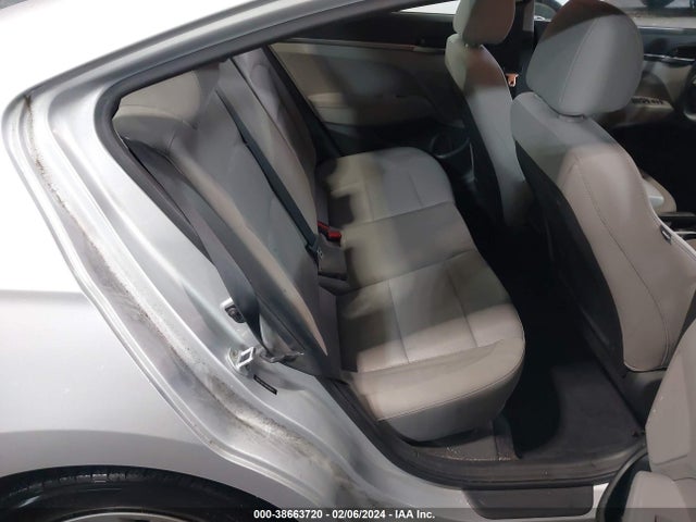 Hyundai ELANTRA SE 2017 5NPD74LF7HH105914 Image 8