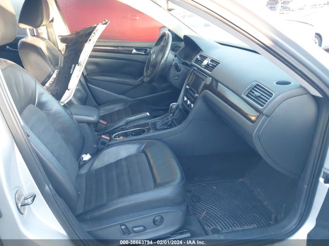 1VWCN7A39EC010318 Volkswagen Passat 2.0l Tdi Sel Premium