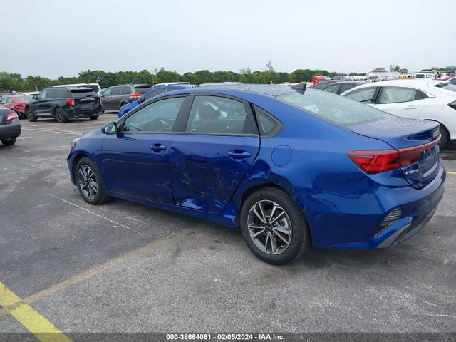 KIA Forte Lxs 2023 3KPF24AD9PE626595 Image 3
