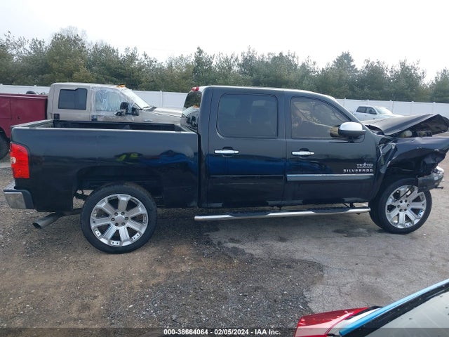 2011 CHEVROLET SILVERADO 1500 LS VIN: 3GCPCREA1BG159068