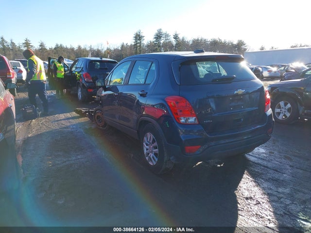 Chevrolet TRAX LS 2018 3GNCJKSB8JL294683 Image 3