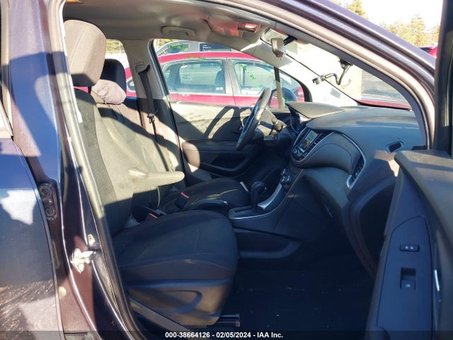 Chevrolet TRAX LS 2018 3GNCJKSB8JL294683 Image 5