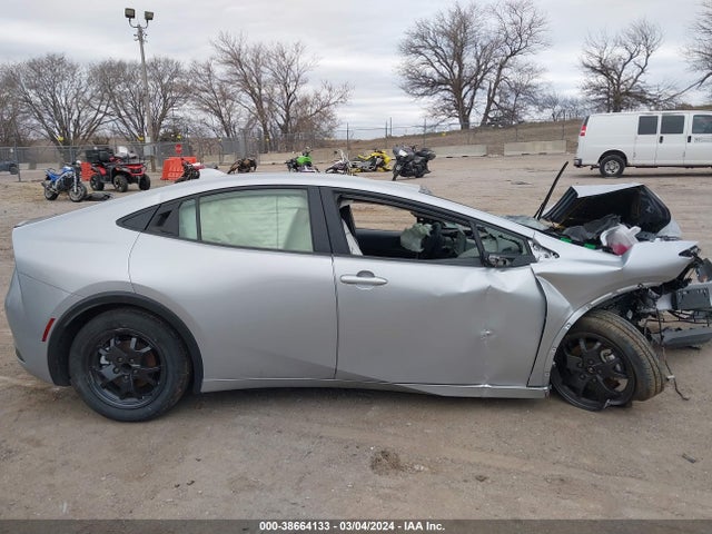 Toyota Prius Le 2023 JTDACAAU7P3010018 Image 13