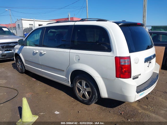 2010 DODGE GRAND CARAVAN SXT VIN: 2D4RN5D12AR256482