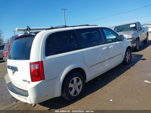 2010 DODGE GRAND CARAVAN SXT VIN: 2D4RN5D12AR256482