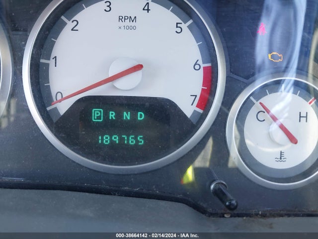 2010 DODGE GRAND CARAVAN SXT VIN: 2D4RN5D12AR256482
