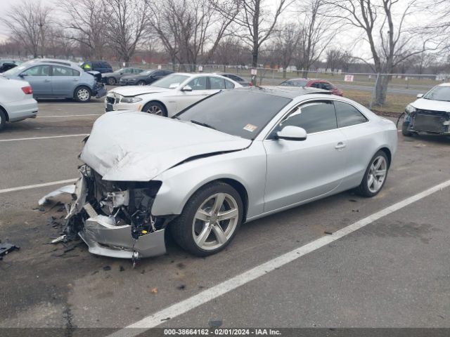 WAULFAFR9EA002285 Audi A5 2.0t Premium