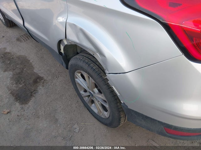 Ford ESCAPE SE 2019 1FMCU9GD3KUA69299 Image 6