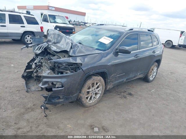 1C4PJLLBXJD503801 Jeep Cherokee Latitude Plus Fwd