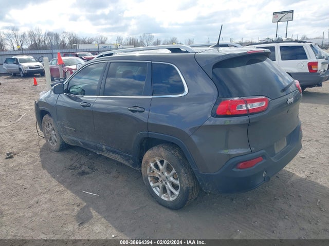 1C4PJLLBXJD503801 Jeep Cherokee Latitude Plus Fwd
