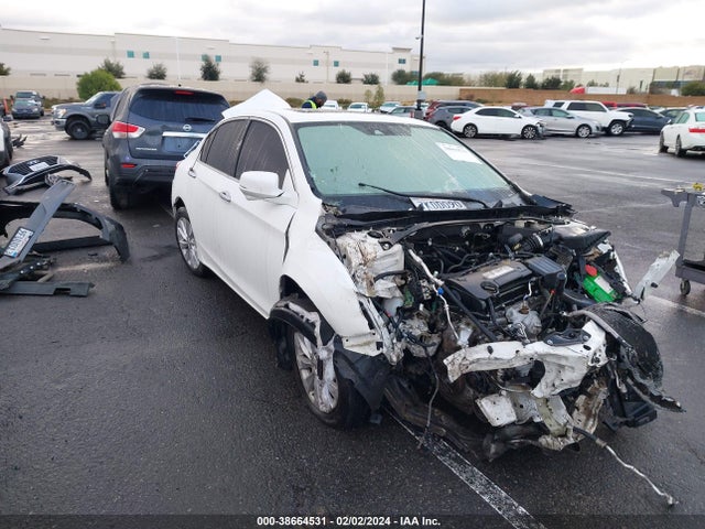 2015 1HGCR2F86FA090352 main image