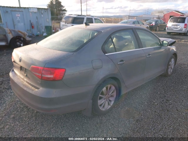 3VWLA7AJ3FM301830 Volkswagen Jetta 2.0l Tdi Se