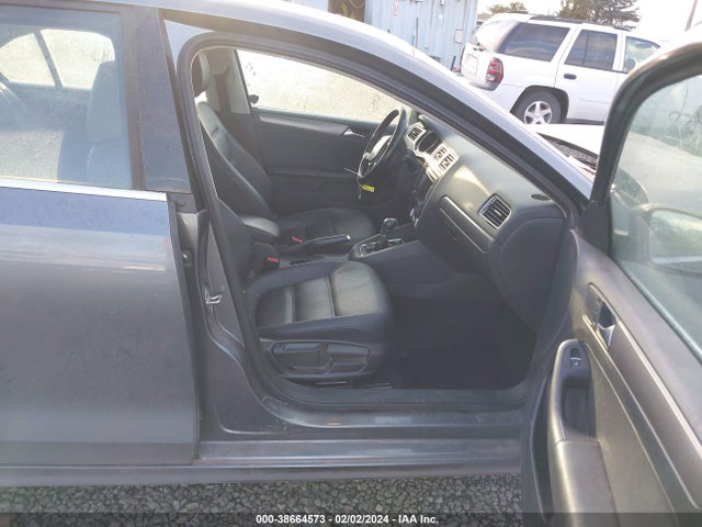 3VWLA7AJ3FM301830 Volkswagen Jetta 2.0l Tdi Se