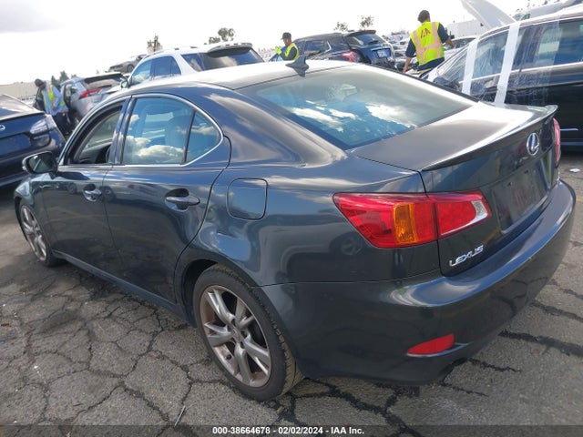 2009 LEXUS IS 250 VIN: JTHBK262895103401