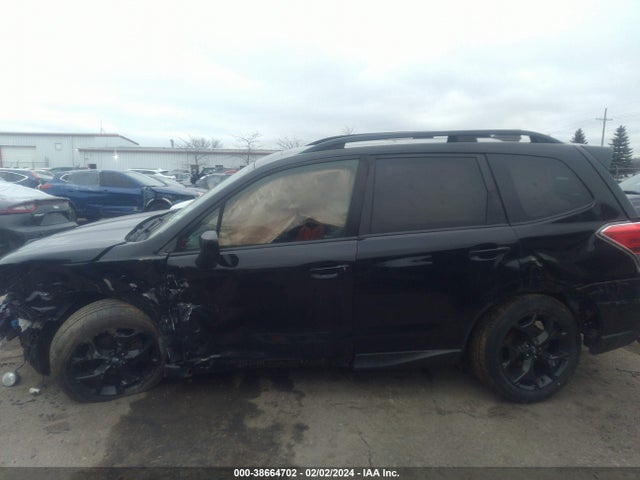 Subaru Forester 2.5i Premium 2018 JF2SJAGC0JH576316 Image 14