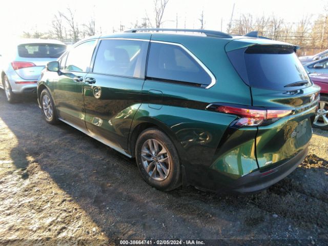 2022 TOYOTA SIENNA 5TDKSKFC2NS047499 Photo 2