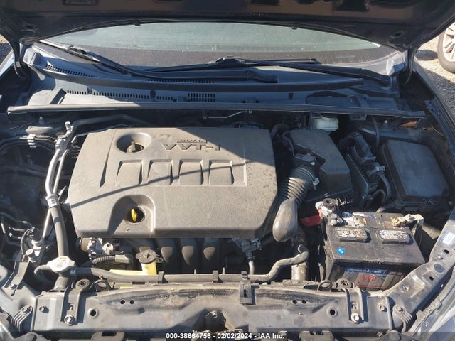 Toyota COROLLA LE 2018 5YFBURHE9JP852324 Image 10