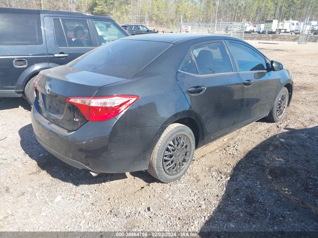 Toyota COROLLA LE 2018 5YFBURHE9JP852324 Image 4