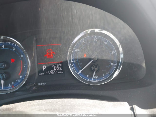 Toyota COROLLA LE 2018 5YFBURHE9JP852324 Image 7