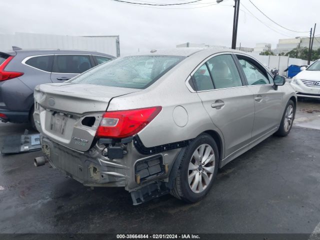 4S3BNAF65F3056115 Subaru Legacy 2.5i Premium