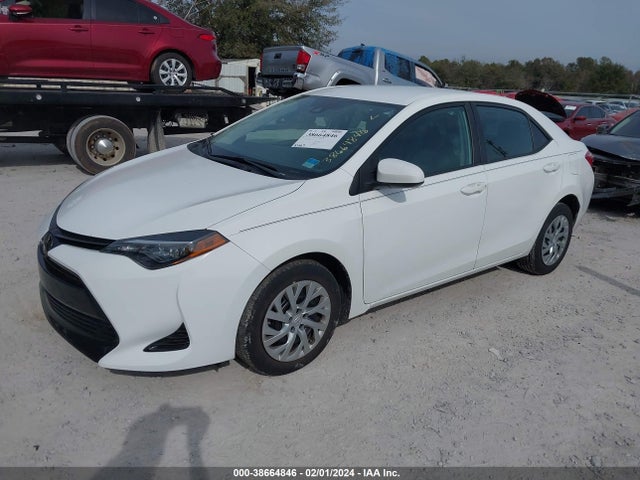 Toyota COROLLA LE 2019 5YFBURHE3KP941761 Image 2