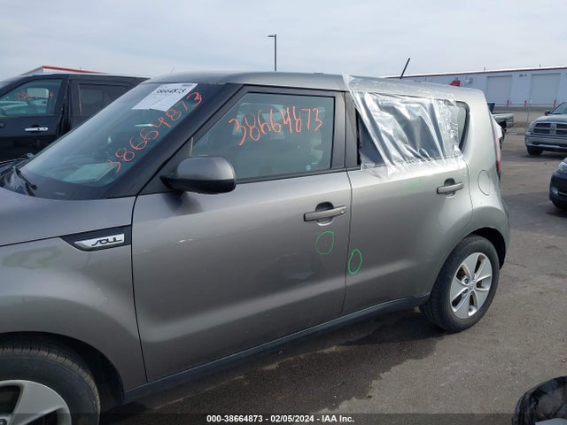 KIA Soul 2015 KNDJN2A28F7214302 Image 6