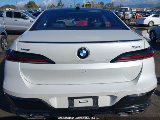 BMW 760i Xdrive 2023 WBA33EJ00PCM11386 Image 16